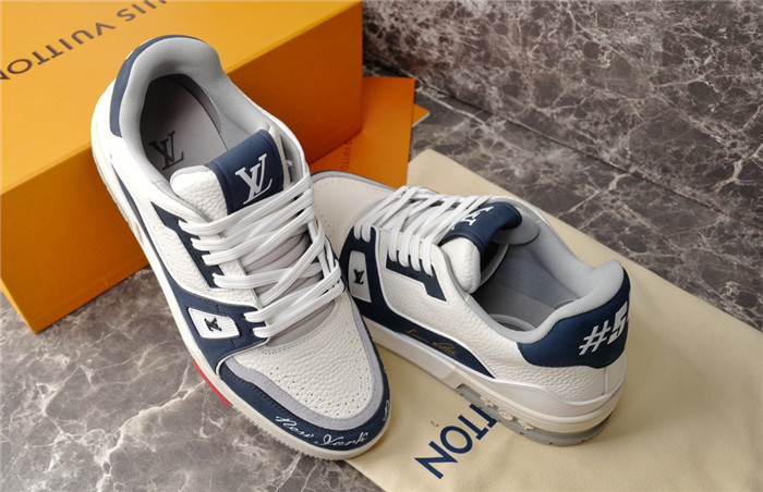LV SNEAKER LV-000205