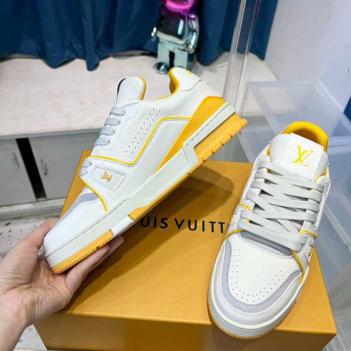 LV SNEAKER LV-000501