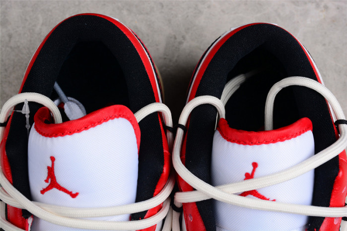 Air Jordan 1 Low “Chicago”