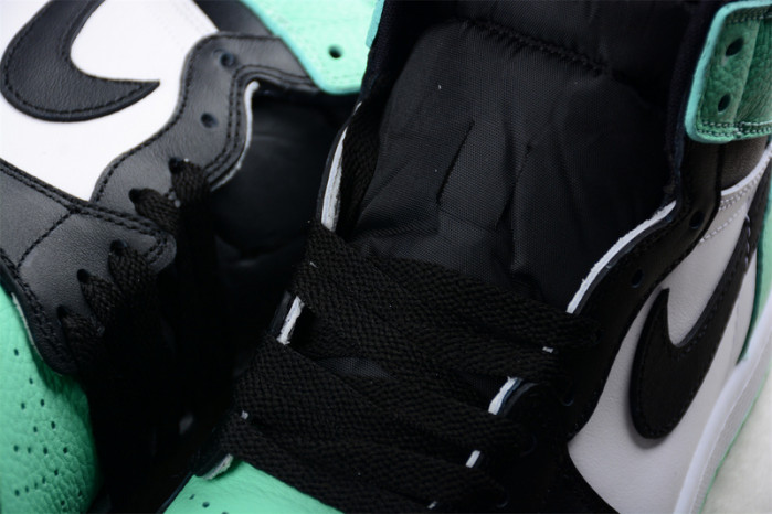 Air Jordan 1 Retro High OG “Green Glow” DZ5485-130
