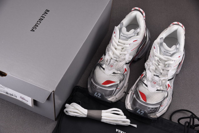 RUNNER SNEAKER RS066