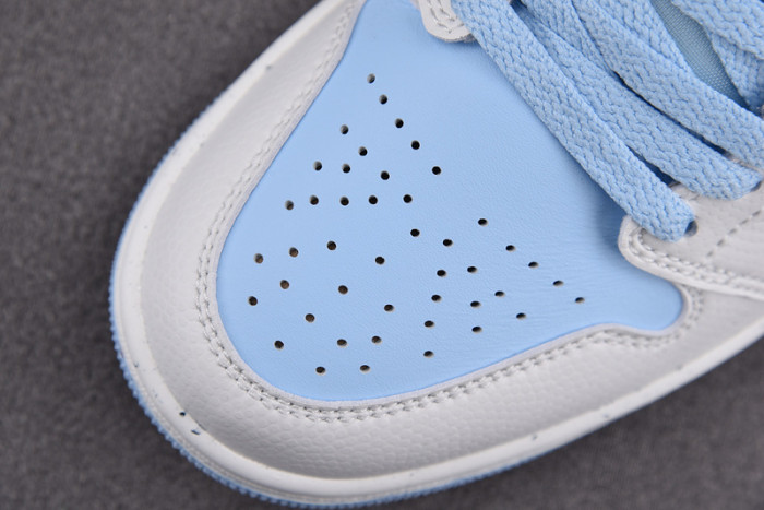 Jordan 1 Low SE Reverse Ice Blue (W) DV1299-104