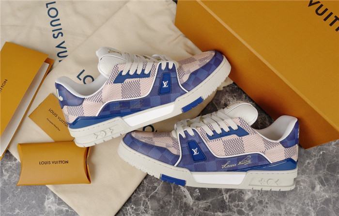 LV SNEAKER LV-000155
