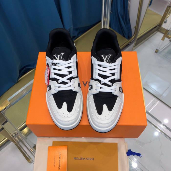 LV SNEAKER LV-000338