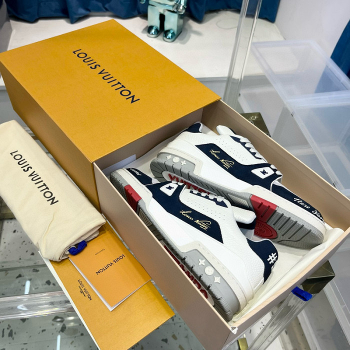 LV SNEAKER LV-000500