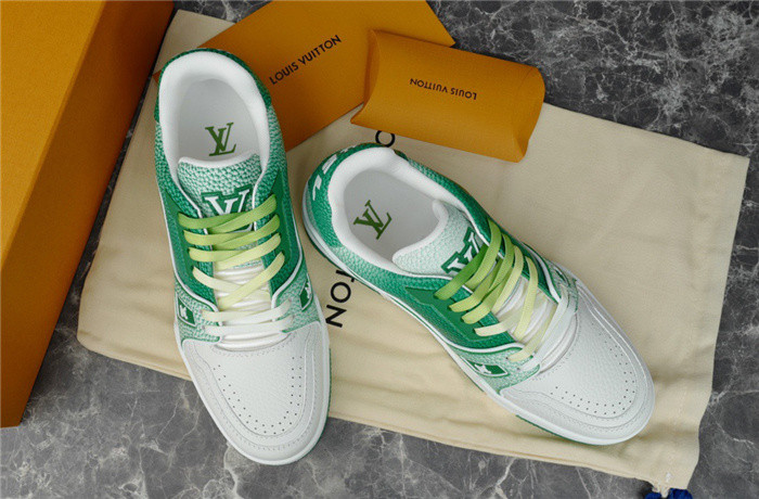LV SNEAKER LV-000269