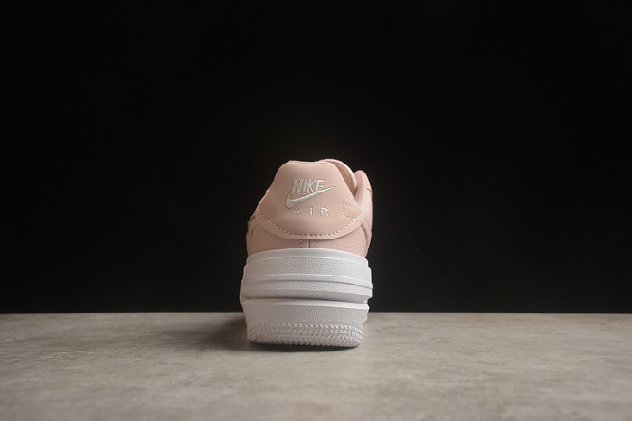 NIKE AIR FORCE 1 PLT.AF.ORM 