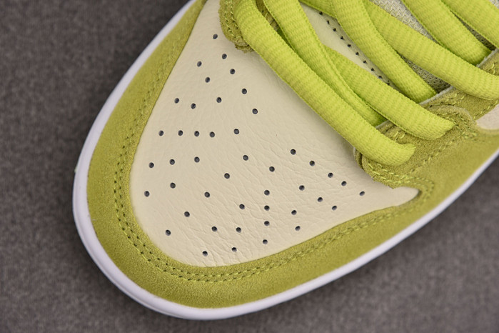 Nike SB Dunk Low Green Apple DM0807-300