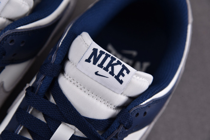 Nike Dunk Low Summit White Midnight Navy FD9749-400