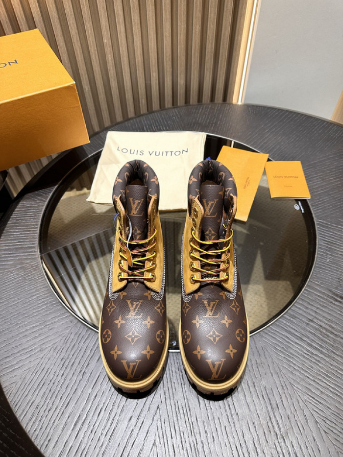 LV BOOTS L000019
