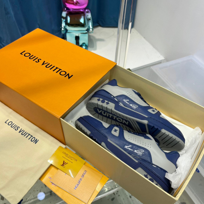 LV SNEAKER LV-000376