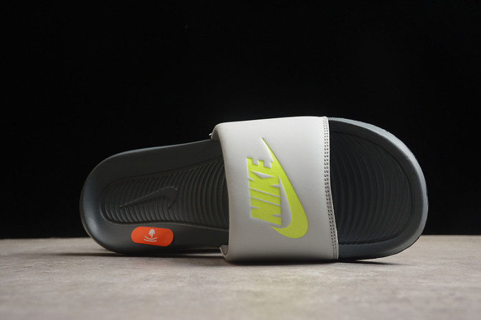 NIKE SANDALS N-005
