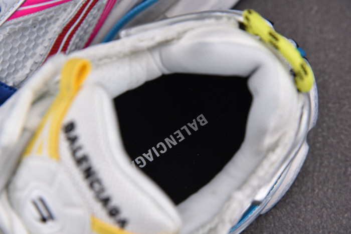 RUNNER SNEAKER RS052