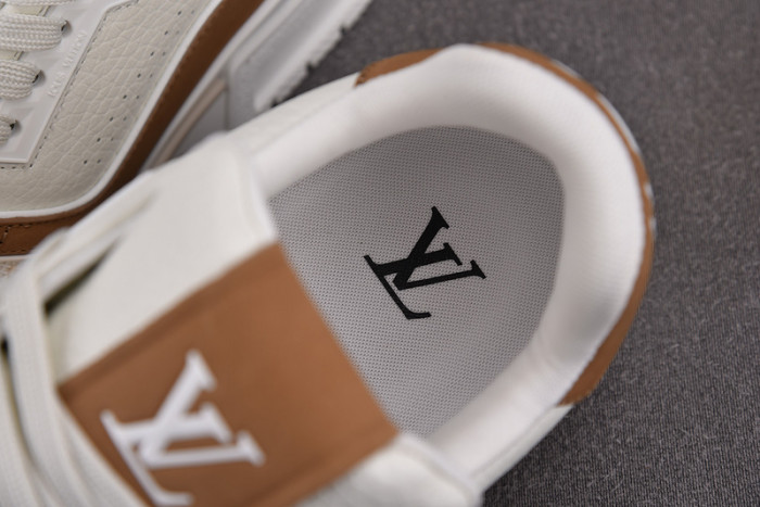 LV SNEAKER LV-000118