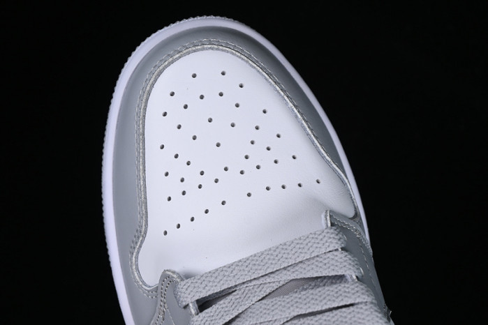 AIR JORDAN 1 MID MIDNIGHT NAVY DQ8426-104