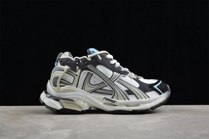 RUNNER SNEAKER RS107