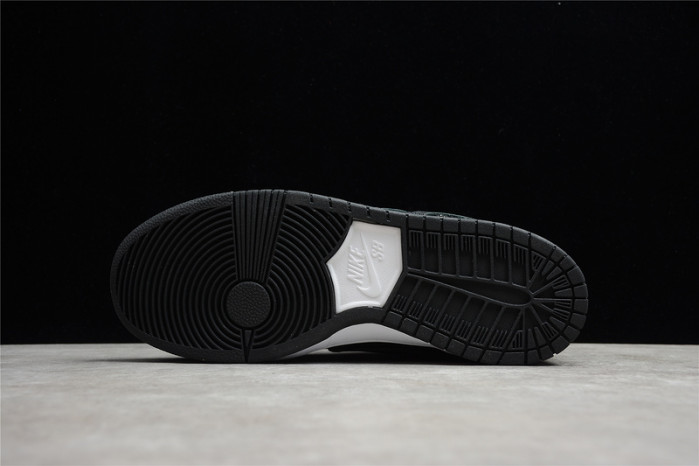 Wasted Youth × Nike Dunk SB Low “Black” DD8386-001