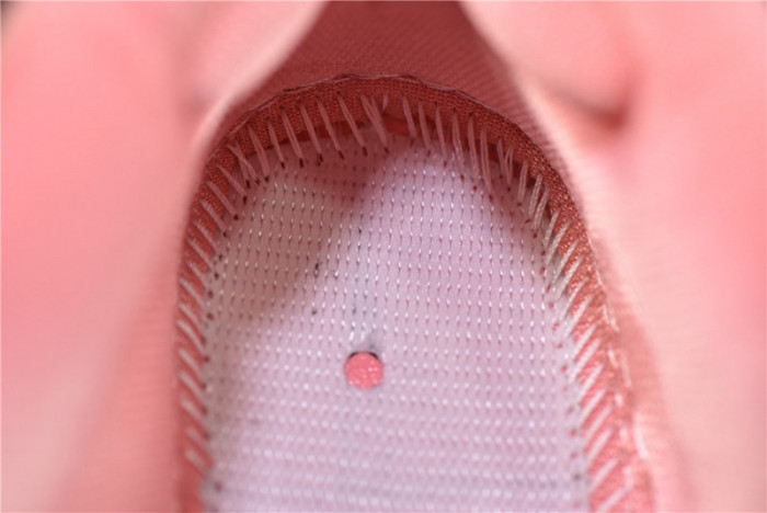 Nike SB Dunk Low “Pink Pig” CV1655-600