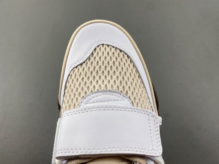 Travis Scott x Nike Zoom Field Jaxx 