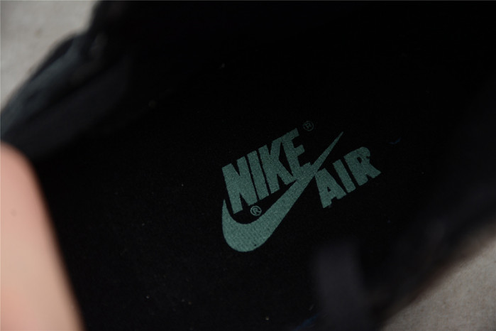 Air Jordan 1 Patina Light Army 555088-033